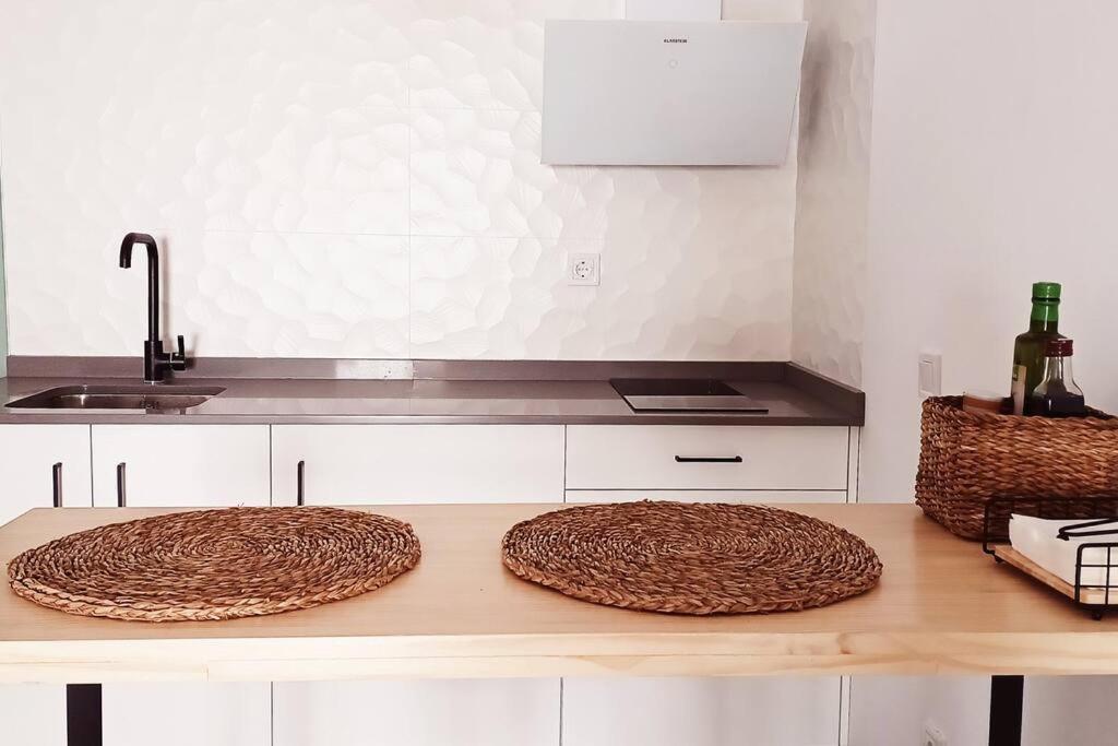 Serendipia: Tu Hogar En Este Blanco Pueblo Frigiliana Luaran gambar