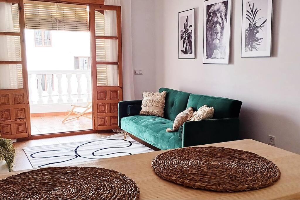 Serendipia: Tu Hogar En Este Blanco Pueblo Frigiliana Luaran gambar